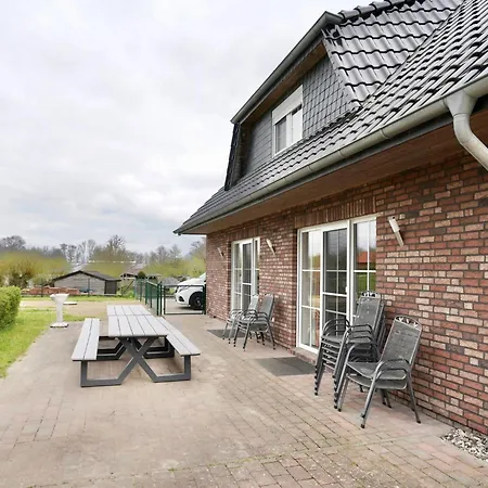 Geraeumige Ferienvilla Jenny Am Mit Pool By Interhome Feriehus