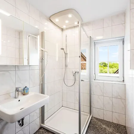 Geraeumige Ferienvilla Jenny Am Mit Pool By Interhome *